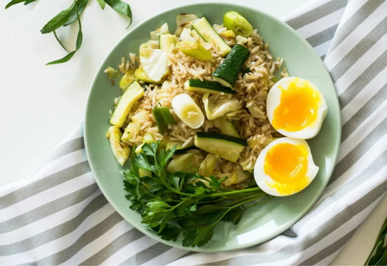 Healthy Eating Made Easy: Nutri tious and Delicious Recipes